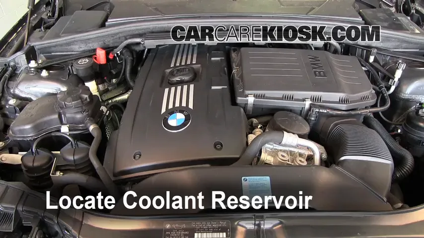2009 BMW 135i 3.0L 6 Cyl. Turbo Coupe Antigel (Liquide de Refroidissement) Vérifiez le niveau d'antigel